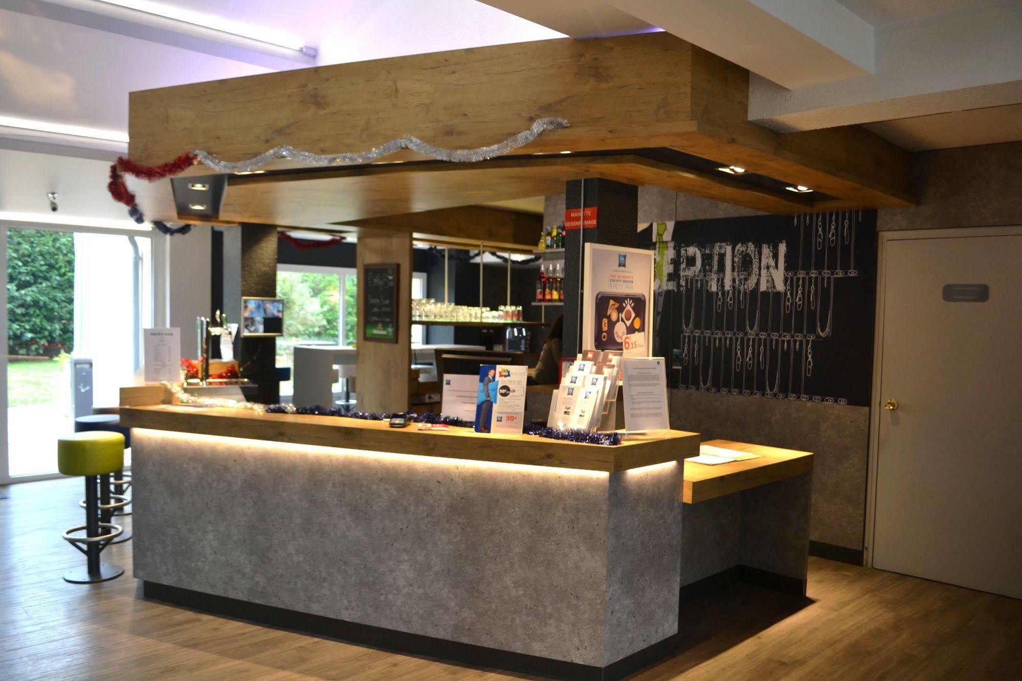 Ibis Budget Agen Le Passage  Екстериор снимка